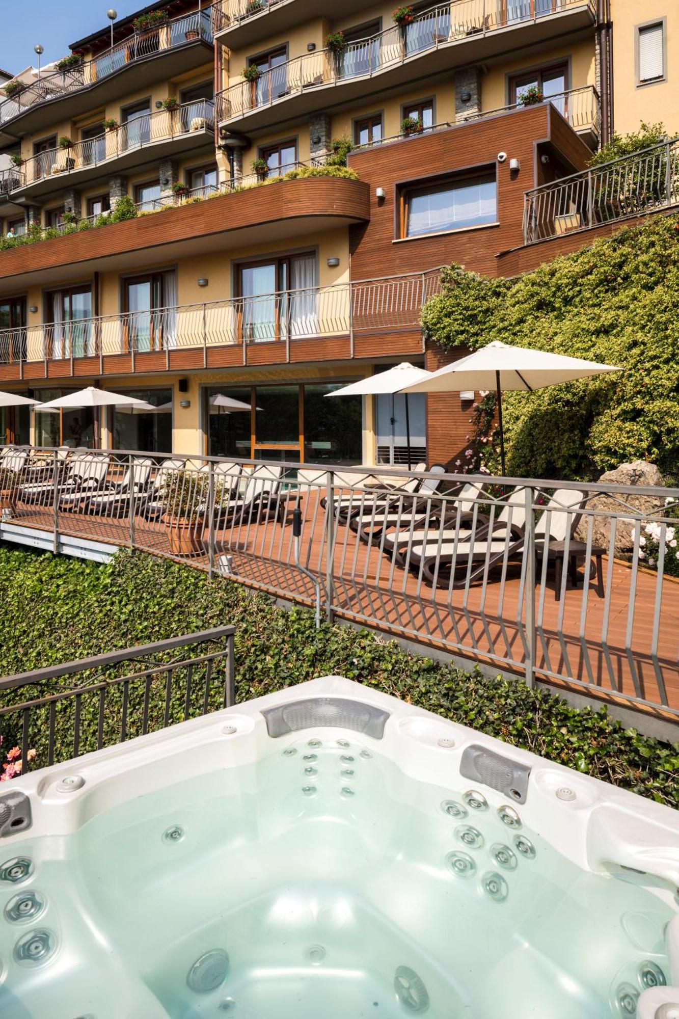 Hotel Resort & Spa Miramonti Rota d'Imagna Exteriör bild